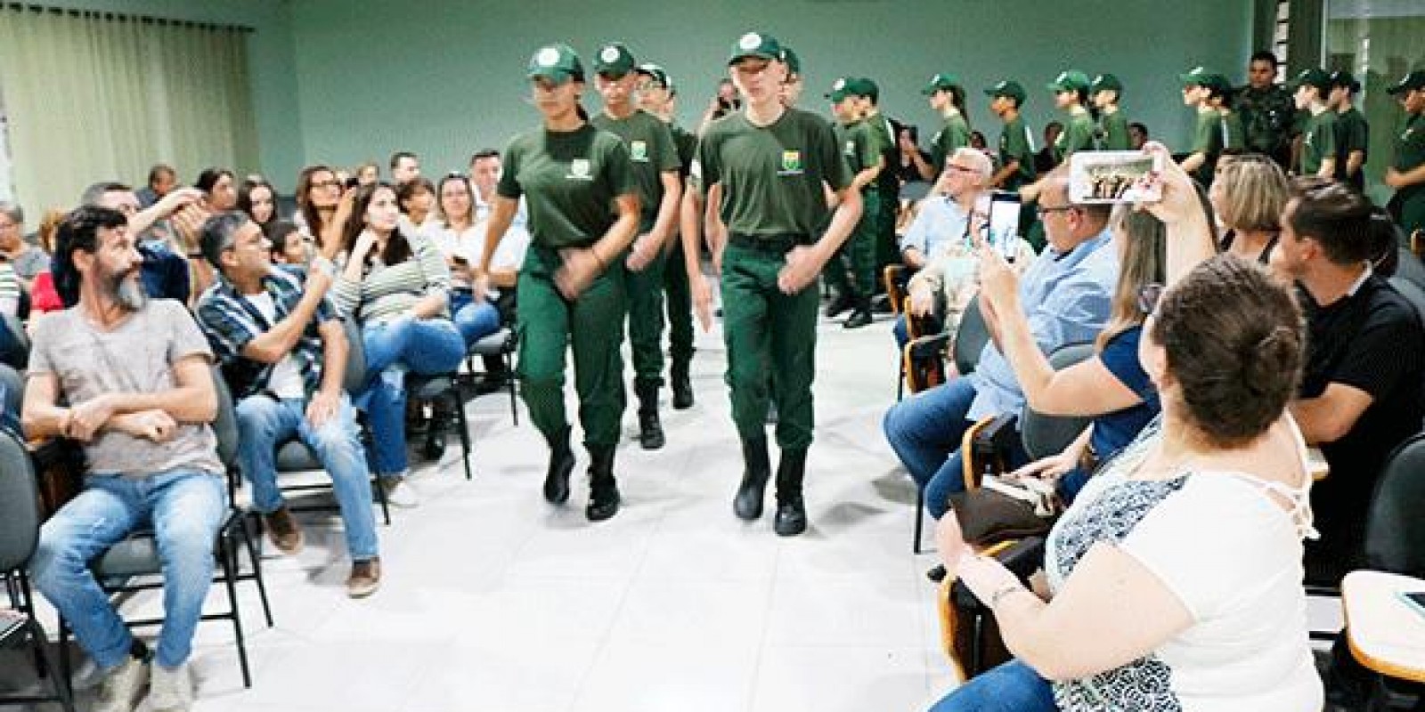 Polícia Ambiental forma alunos do programa Protetor Ambiental - Foto 4